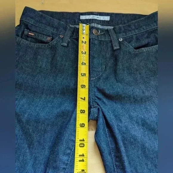 JOE'S SOCIALITE dark wash classic flare  jeans size 26 uniform color - Picture 8 of 9